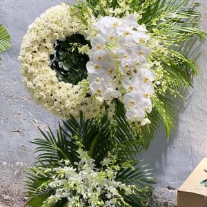 Vòng Hoa Tưởng Nhớ