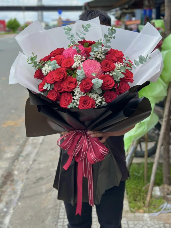 Bó Hoa Ngọn Lửa Trái Tim