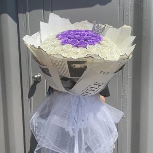 Bó Hoa Sáp Nữ Hoàng Tím Thanh Lịch