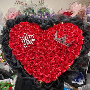 Bó Hoa Sáp Nữ Hoàng Trong Tim Anh