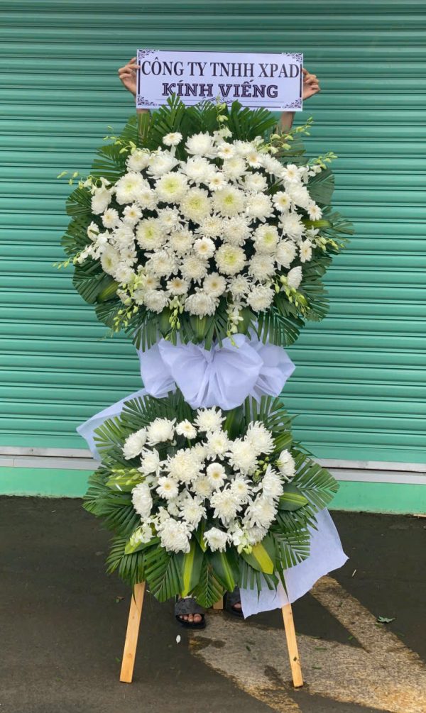 Hoa Kính Viếng Vòm Hoa Tưởng Niệm