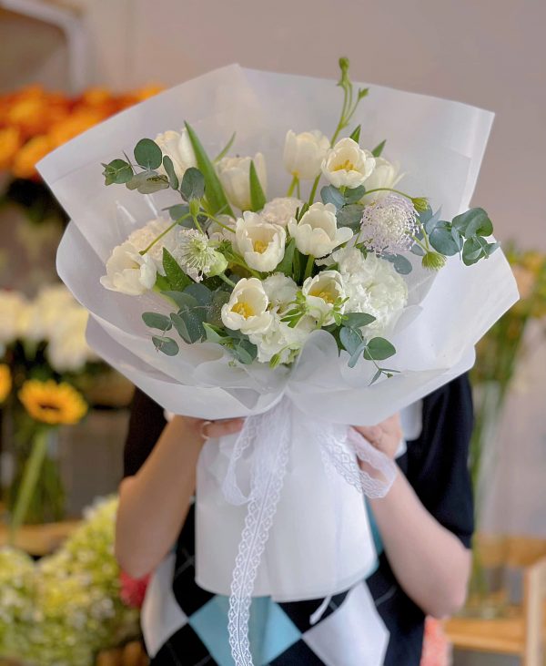 Bó Hoa Sớm Mai Dịu Dàng