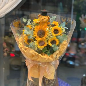 Bó Hoa Hành Trình Nở Hoa