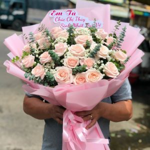 Bó Hoa Thanh Xuân Dịu Dàng