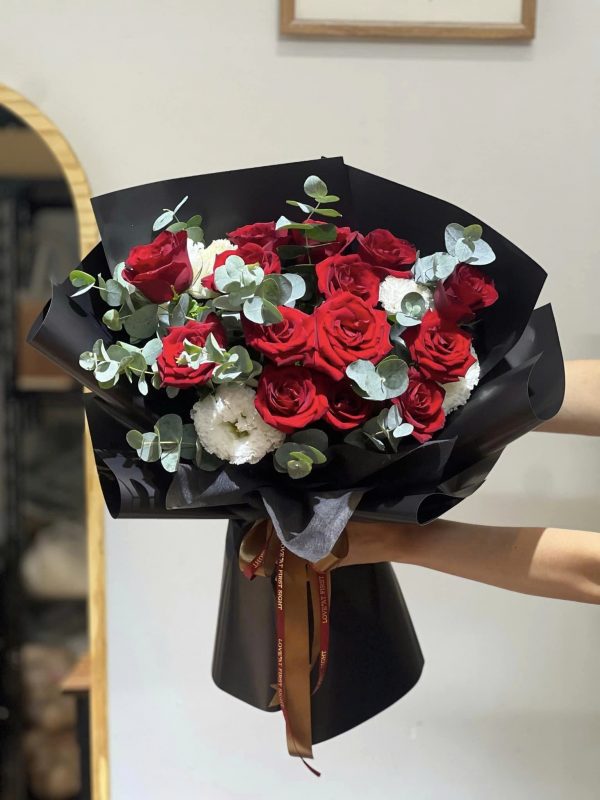 Bó Hoa Sắc Đỏ Thành Công