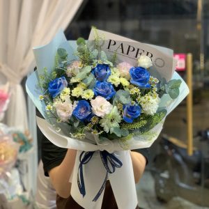 Bó Hoa Mộng Dưới Trăng Xanh