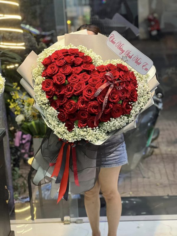 Bó Hoa Trái Tim 99 Bông Hồng Đỏ