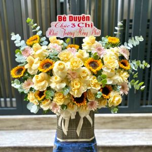Giỏ Hoa Ngọt Ngào Như Tuyết