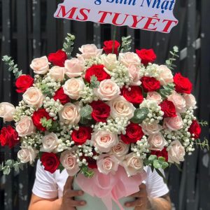 Giỏ Hoa Thiên Hồng Chúc Phúc
