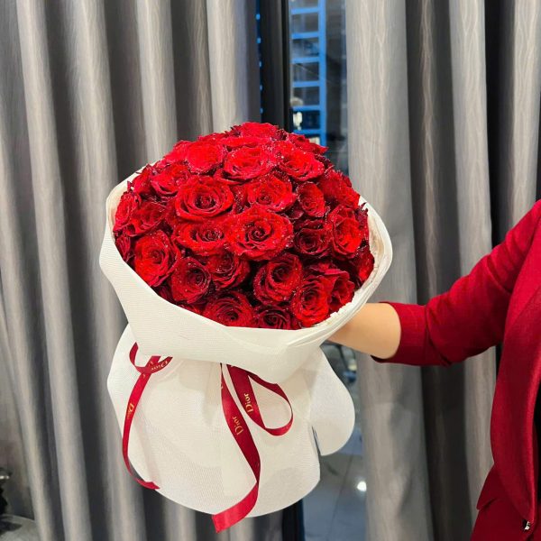 Bó Hoa Ngọn Lửa Tình Yêu