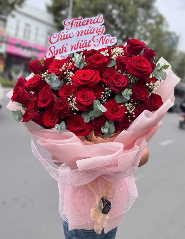 Bó Hoa Tình Yêu Rực Rỡ