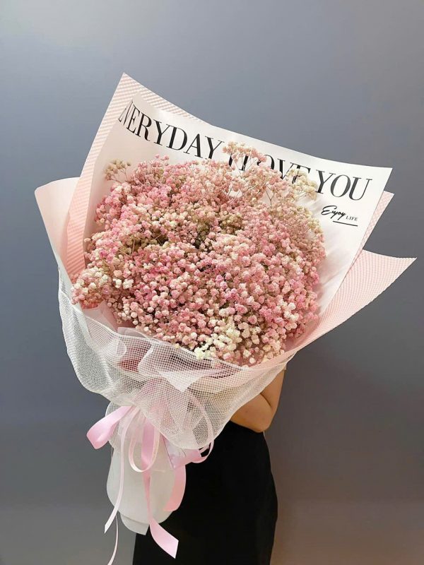 Bó Hoa Mây Hồng Thì Thầm