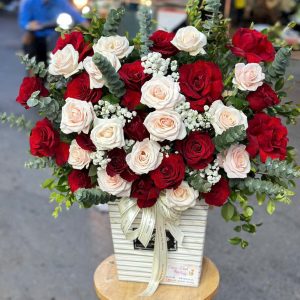 Giỏ Hoa Khúc Giao Mùa