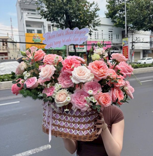 Giỏ Hoa Lung Linh Một Nụ cười