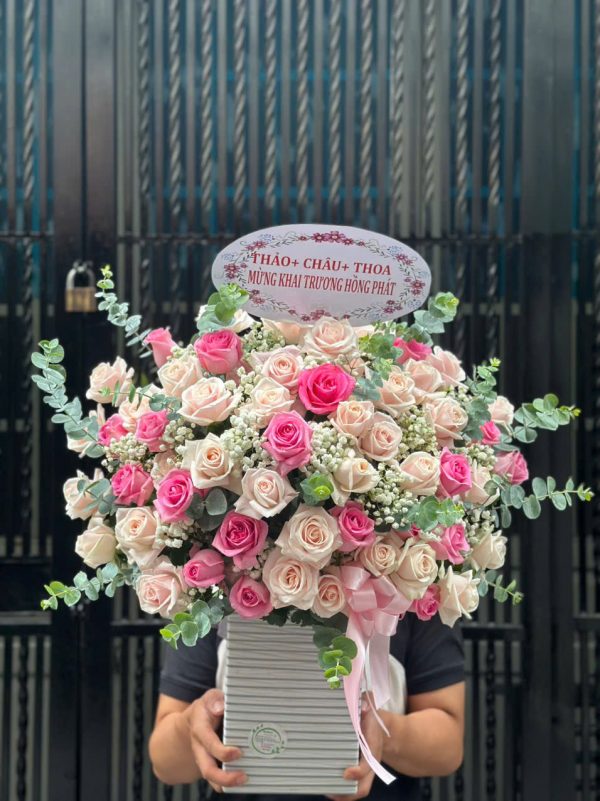 Giỏ Hoa Dịu Dàng May Mắn