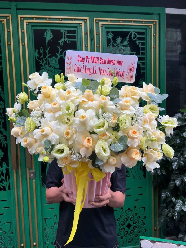 Giỏ Hoa Giọt Nắng Đầu Xuân