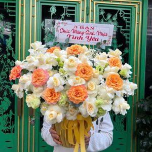 Giỏ Hoa Giai Điệu Hạnh Phúc