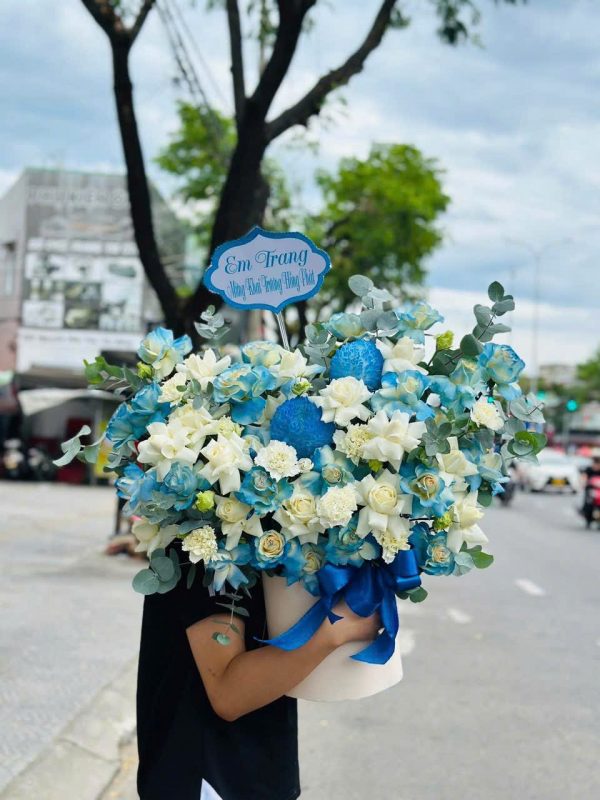 Giỏ Hoa Thanh Âm Của Tình Yêu