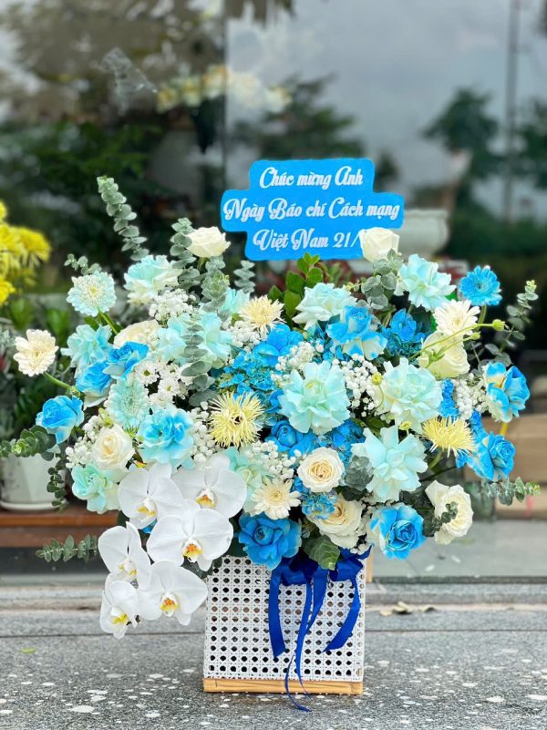 Giỏ Hoa Ngòi Bút Xanh Hy Vọng