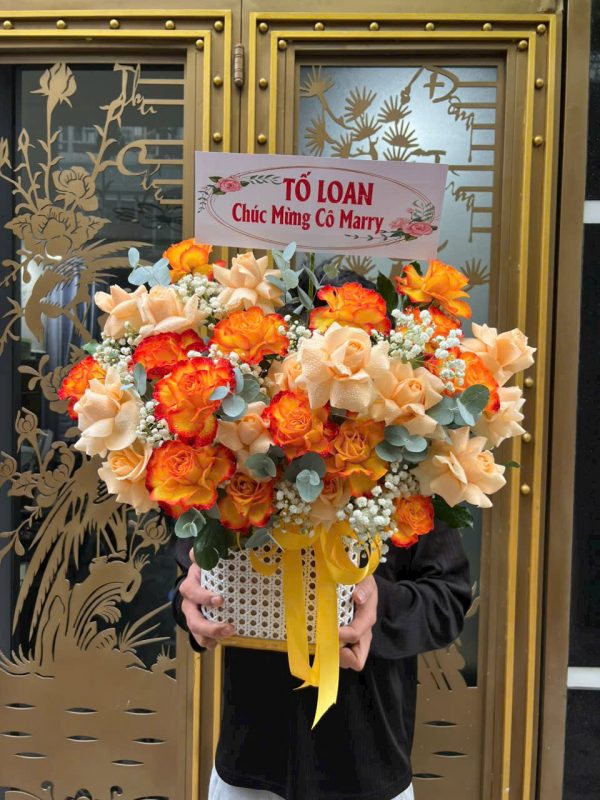 Giỏ Hoa Nồng Nàn Mùa Thu
