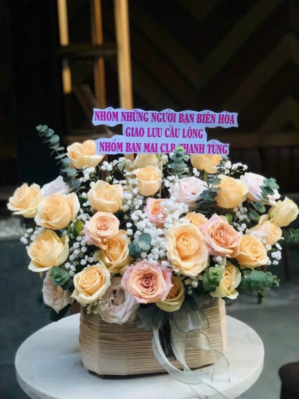 Giỏ Hoa Mơ Màng Yêu Thương