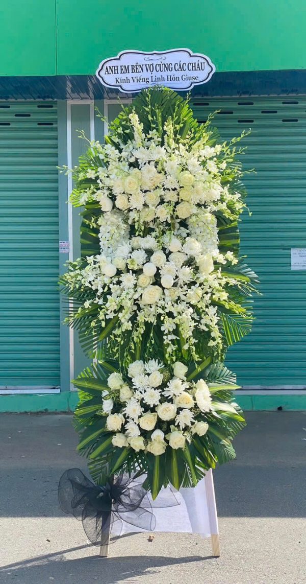 Hoa Kính Viếng Tiễn Biệt Trong Yên Bình