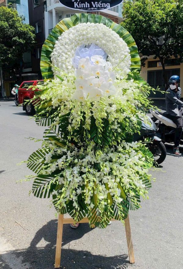 Hoa Kính Viếng Lặng Lẽ Tiễn Đưa